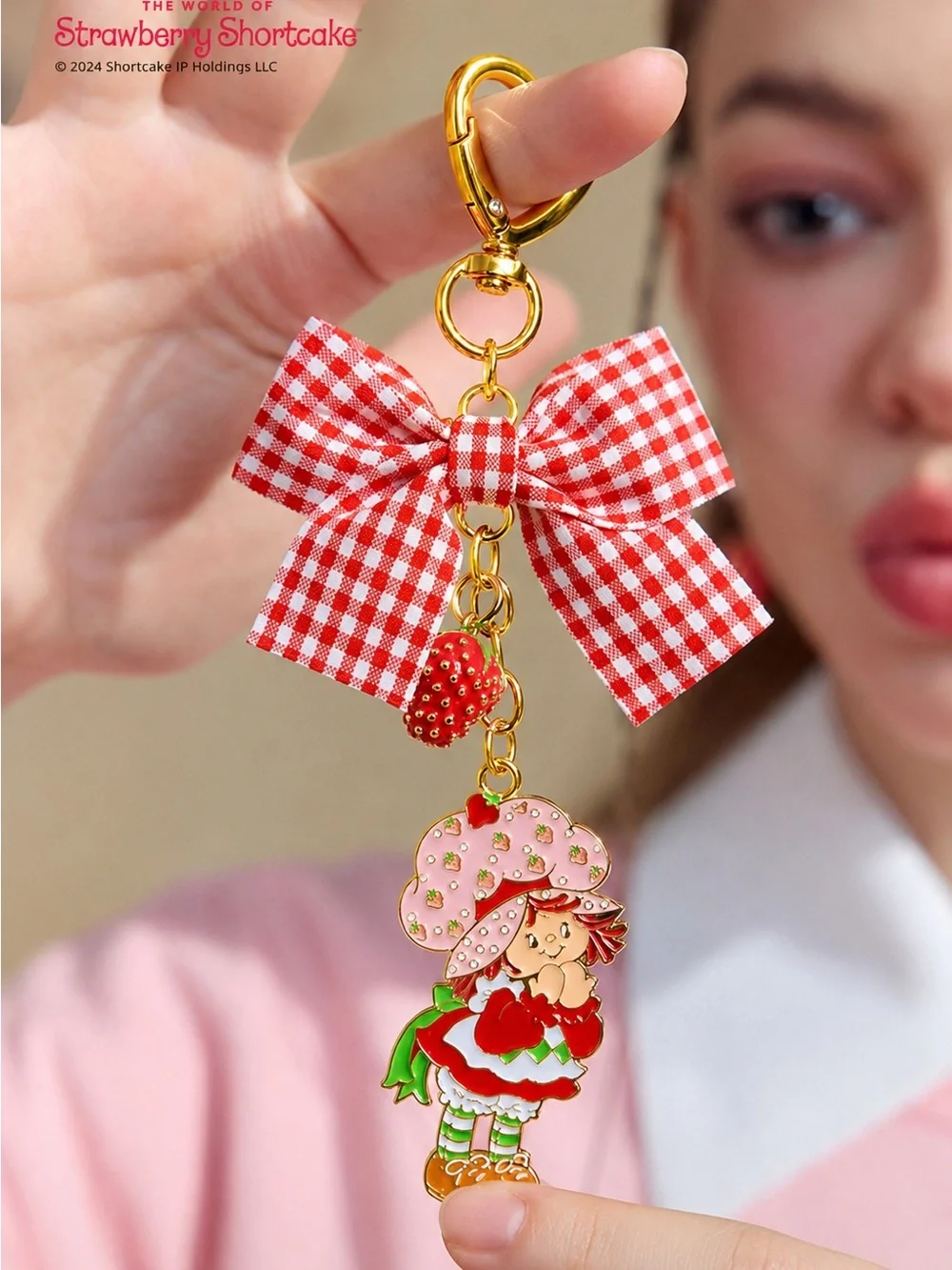 Strawberry Shortcake Bow Bag Charm Keychain – Red & Gold 🍓🔑